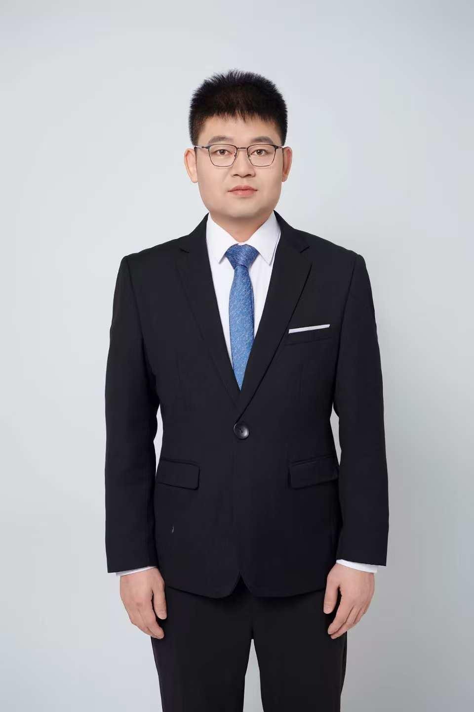 王伟银